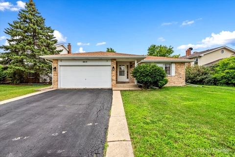 2012 Newport Circle Hanover Park IL 60133