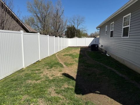 Tiny photo for 911 E Stotlar Street, Herrin, IL 62848 (MLS # 12605076)