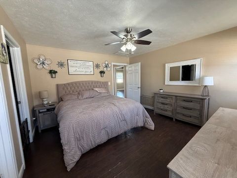 Tiny photo for 911 E Stotlar Street, Herrin, IL 62848 (MLS # 12605076)