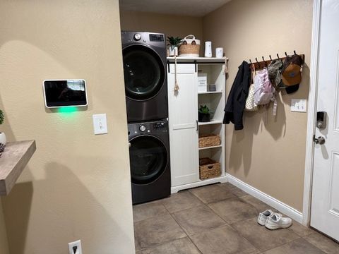 Tiny photo for 911 E Stotlar Street, Herrin, IL 62848 (MLS # 12605076)