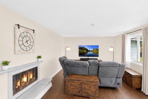Tiny photo for 319 S BRAINTREE Drive, Schaumburg, IL 60193 (MLS # 12681052)