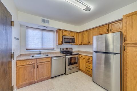 Tiny photo for 421 Elm Street #6K, Deerfield, IL 60015 (MLS # 12565596)