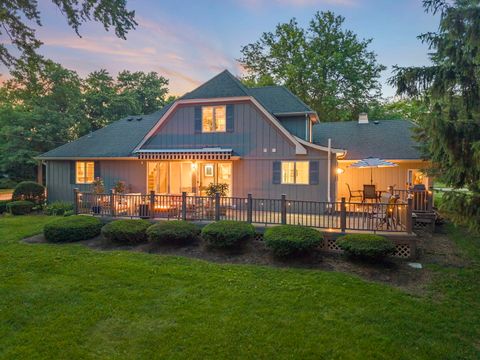 Tiny photo for 1660 J Pankow Drive, Geneva, IL 60134 (MLS # 12669139)