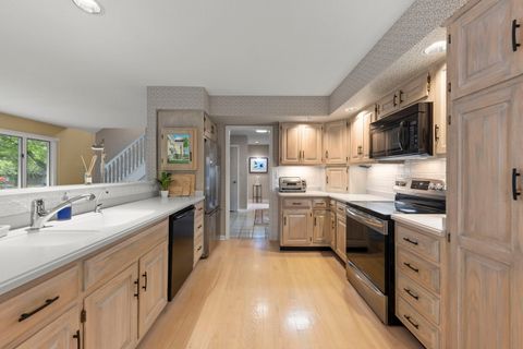 Tiny photo for 1660 J Pankow Drive, Geneva, IL 60134 (MLS # 12669139)