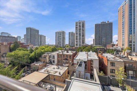 Tiny photo for 1516 N State Parkway #8C, Chicago, IL 60610 (MLS # 12768400)