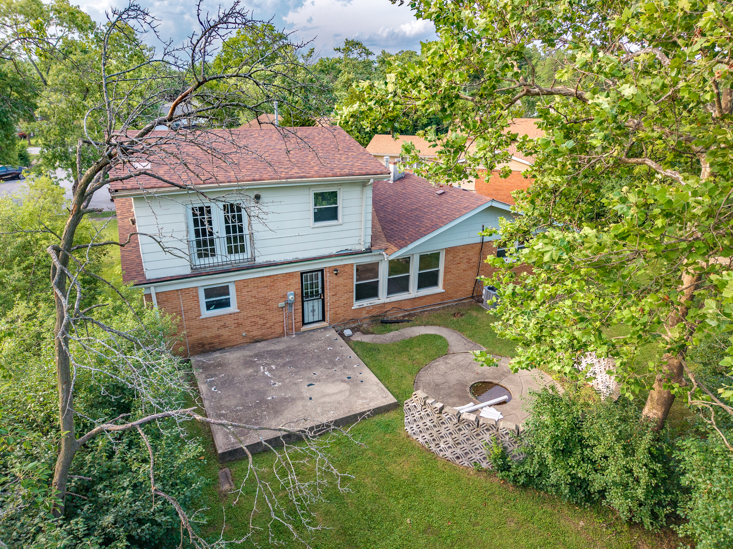 3205 Oak Court