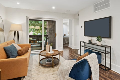 Tiny photo for 2140 N Lincoln Avenue #5207, Chicago, IL 60614 (MLS # 12748655)