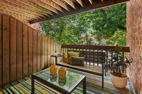 Tiny photo for 2140 N Lincoln Avenue #5207, Chicago, IL 60614 (MLS # 12748655)