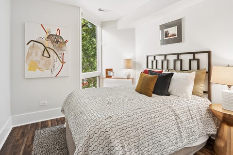 Tiny photo for 2140 N Lincoln Avenue #5207, Chicago, IL 60614 (MLS # 12748655)