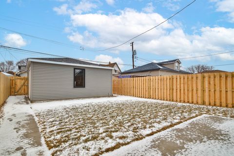 Tiny photo for 3930 N Nordica Avenue, Chicago, IL 60634 (MLS # 12537432)