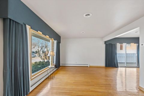 Tiny photo for 8855 S Richmond Avenue, Evergreen Park, IL 60805 (MLS # 12573262)