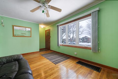 Tiny photo for 5117 S Luna Avenue, Chicago, IL 60638 (MLS # 12526720)