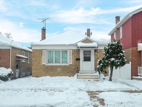 5117 S Luna Avenue Chicago IL 60638