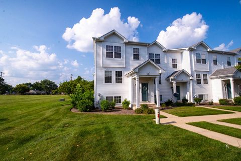 Tiny photo for 606 N Triumph Court, Hainesville, IL 60073 (MLS # 12440701)