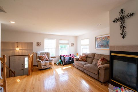 Tiny photo for 606 N Triumph Court, Hainesville, IL 60073 (MLS # 12440701)