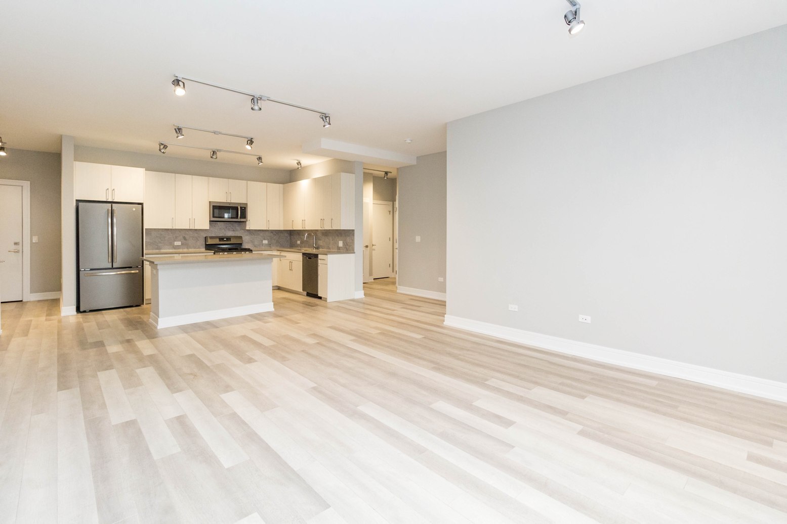 1554 N Talman Avenue 306