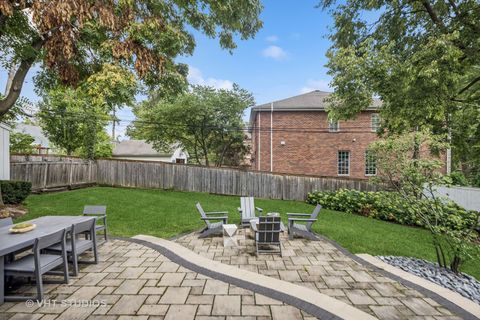 A home in Clarendon Hills