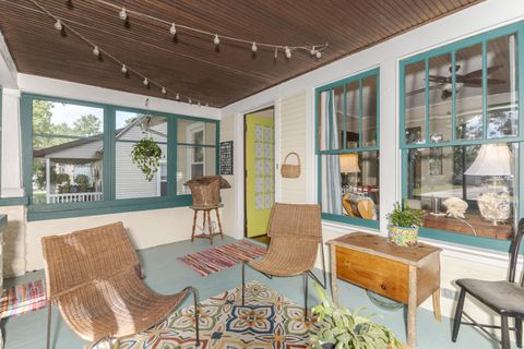 Tiny photo for 615 W South Street, Pontiac, IL 61764 (MLS # 12453064)