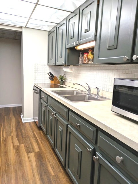 Tiny photo for 5540 WALNUT Avenue #23AA, Downers Grove, IL 60515 (MLS # 12758143)