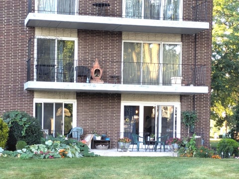 Tiny photo for 5540 WALNUT Avenue #23AA, Downers Grove, IL 60515 (MLS # 12758143)