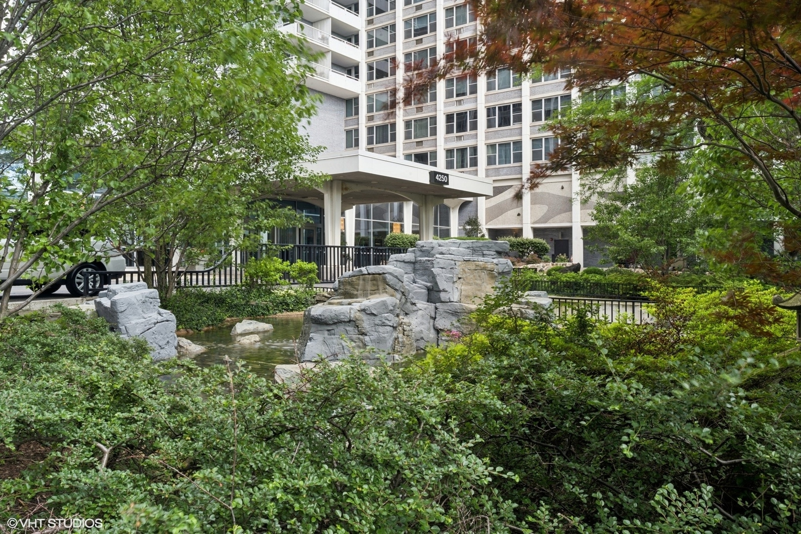 4250 N Marine Drive 925