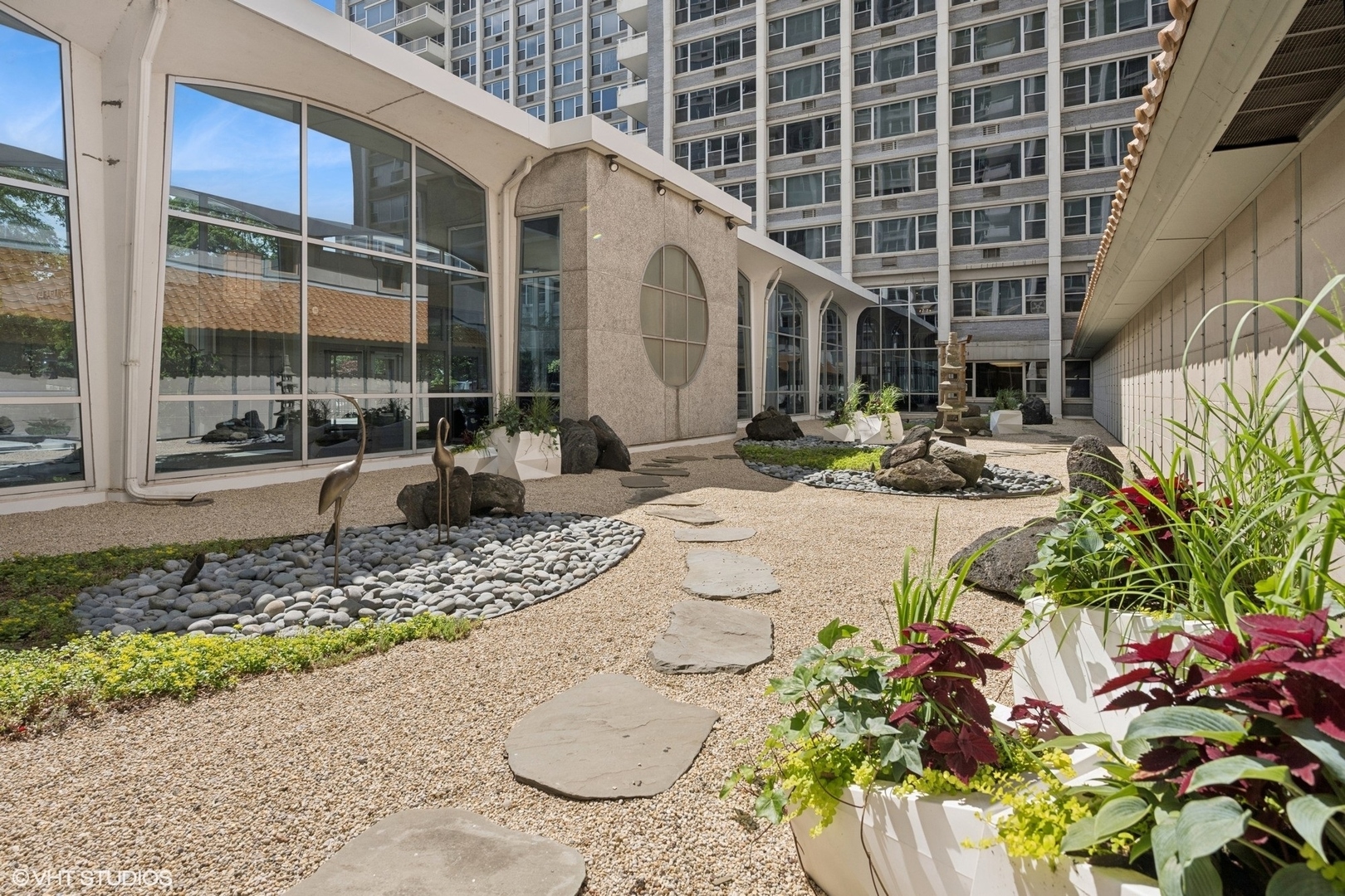 4250 N Marine Drive 925