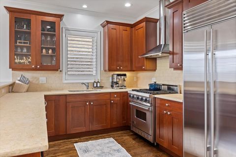 Tiny photo for 3721 N WILTON Avenue #5, Chicago, IL 60613 (MLS # 12611483)