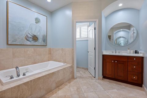 Tiny photo for 3721 N WILTON Avenue #5, Chicago, IL 60613 (MLS # 12611483)