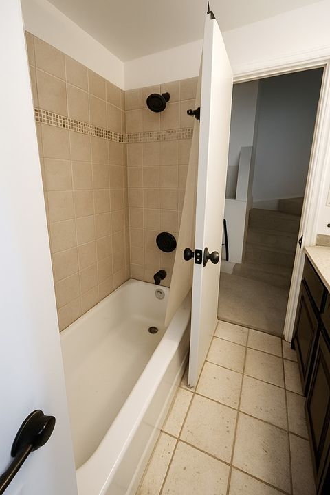 Tiny photo for 530 S Dryden Place, Arlington Heights, IL 60005 (MLS # 12406826)