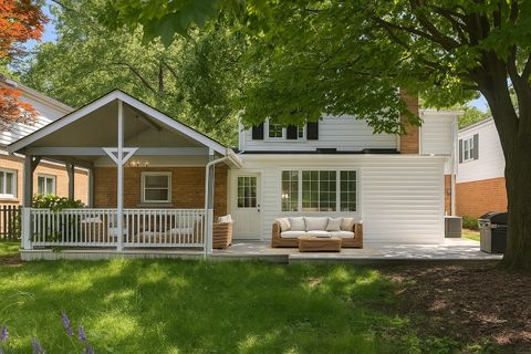 Tiny photo for 530 S Dryden Place, Arlington Heights, IL 60005 (MLS # 12406826)