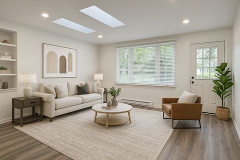 Tiny photo for 530 S Dryden Place, Arlington Heights, IL 60005 (MLS # 12406826)