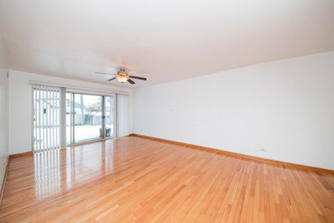 Tiny photo for 5300 Carriage Way Drive #107, Rolling Meadows, IL 60008 (MLS # 12726876)
