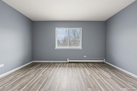 Tiny photo for 983 Crimson Court #2-206, Prospect Heights, IL 60070 (MLS # 12608835)