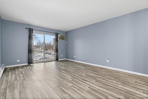 Tiny photo for 983 Crimson Court #2-206, Prospect Heights, IL 60070 (MLS # 12608835)