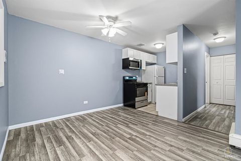 Tiny photo for 983 Crimson Court #2-206, Prospect Heights, IL 60070 (MLS # 12608835)