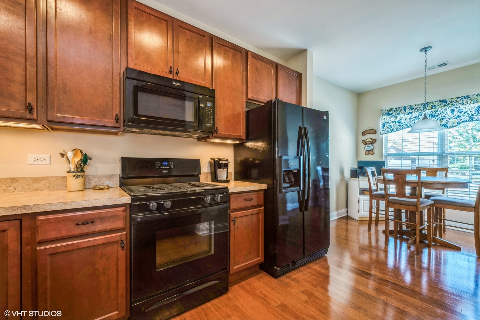 3172 Eastbank Circle