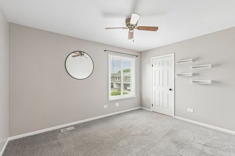 Tiny photo for 15 Cour Deauville, Palos Hills, IL 60465 (MLS # 12674077)