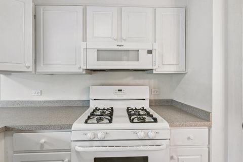 Tiny photo for 15 Cour Deauville, Palos Hills, IL 60465 (MLS # 12674077)
