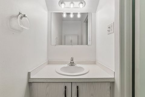 Tiny photo for 15 Cour Deauville, Palos Hills, IL 60465 (MLS # 12674077)