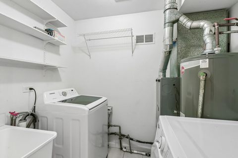 Tiny photo for 15 Cour Deauville, Palos Hills, IL 60465 (MLS # 12674077)