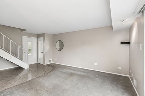 Tiny photo for 15 Cour Deauville, Palos Hills, IL 60465 (MLS # 12674077)