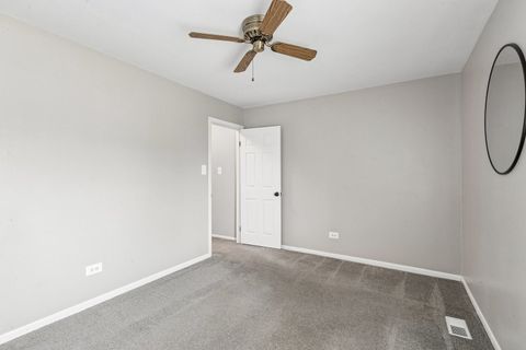 Tiny photo for 15 Cour Deauville, Palos Hills, IL 60465 (MLS # 12674077)