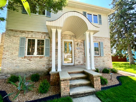 Photo of 1606 Prospect Avenue, Lasalle, IL 61301 (MLS # 12686303)
