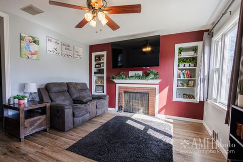 Tiny photo for 975 W Park Drive, Kankakee, IL 60901 (MLS # 12588228)