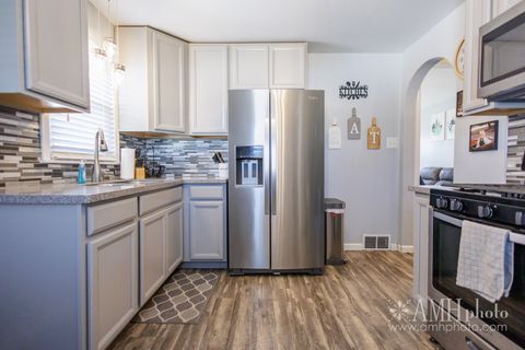 Tiny photo for 975 W Park Drive, Kankakee, IL 60901 (MLS # 12588228)