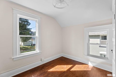 Tiny photo for 2326 5TH Street, Moline, IL 61265 (MLS # QC4267795)