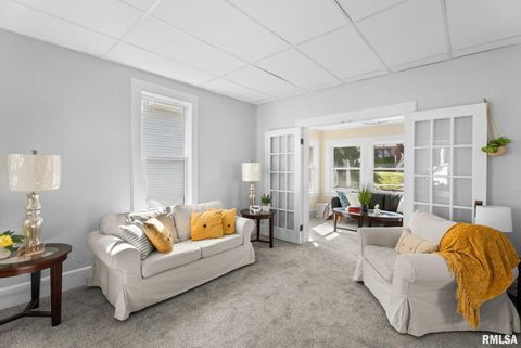 Tiny photo for 2326 5TH Street, Moline, IL 61265 (MLS # QC4267795)