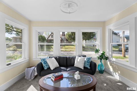 Tiny photo for 2326 5TH Street, Moline, IL 61265 (MLS # QC4267795)