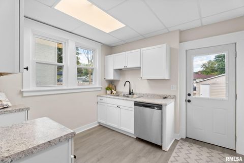 Tiny photo for 2326 5TH Street, Moline, IL 61265 (MLS # QC4267795)