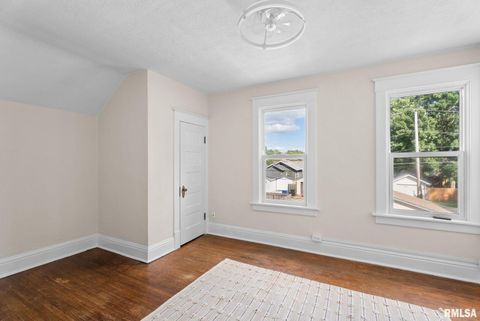 Tiny photo for 2326 5TH Street, Moline, IL 61265 (MLS # QC4267795)